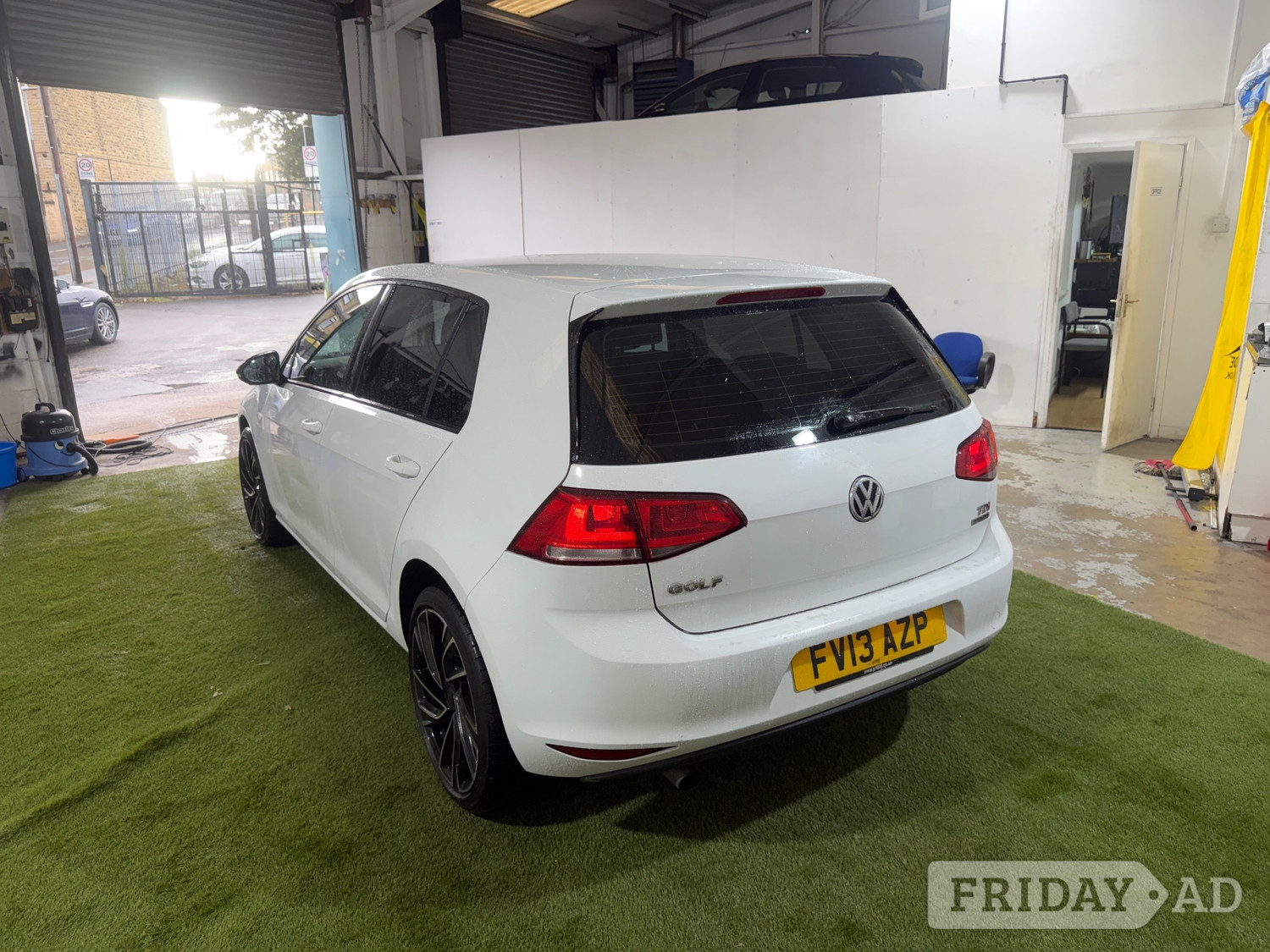 Volkswagen Golf 2013 - Cars in Dewsbury
