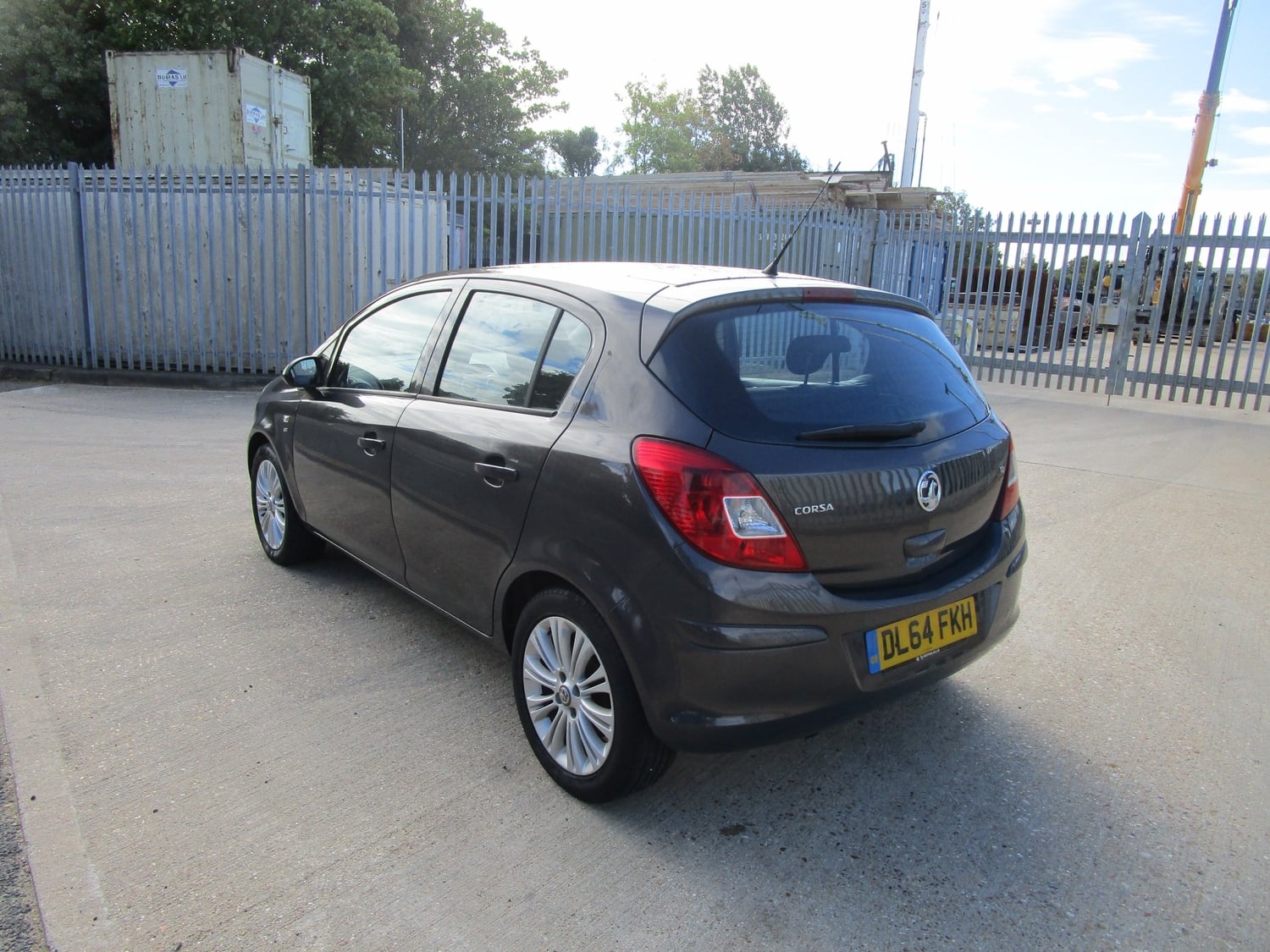[ berth ]Vauxhall Corsa