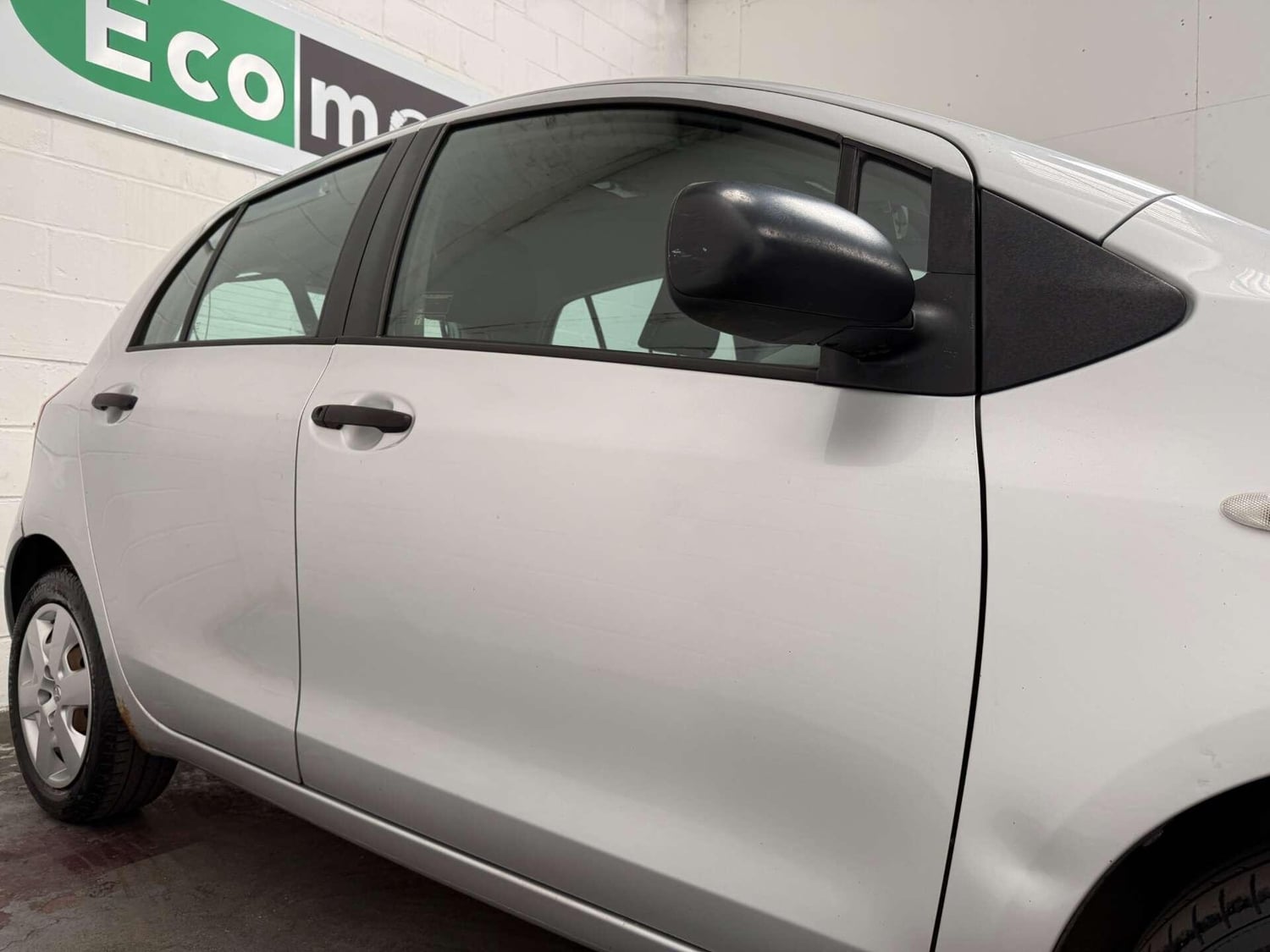 Toyota Yaris 2006 - Cars in Uxbridge