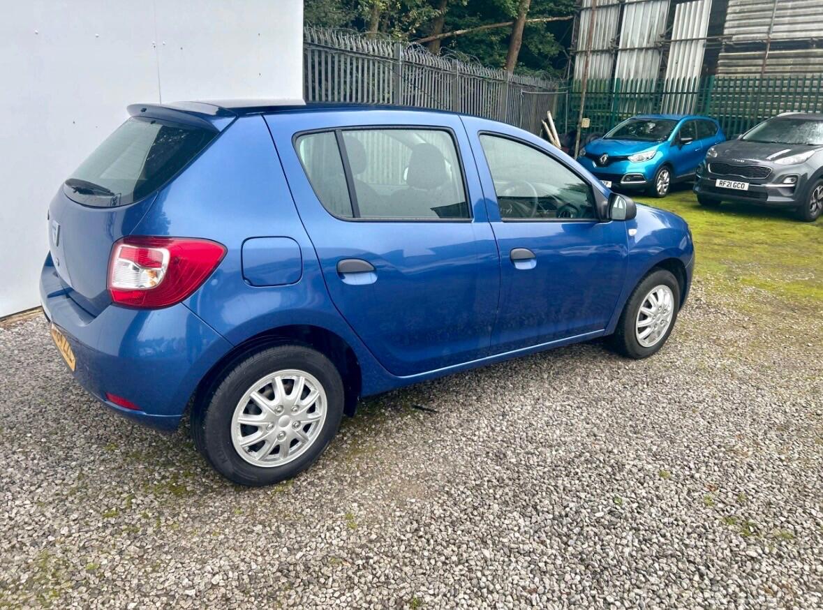 [ berth ]Dacia Sandero