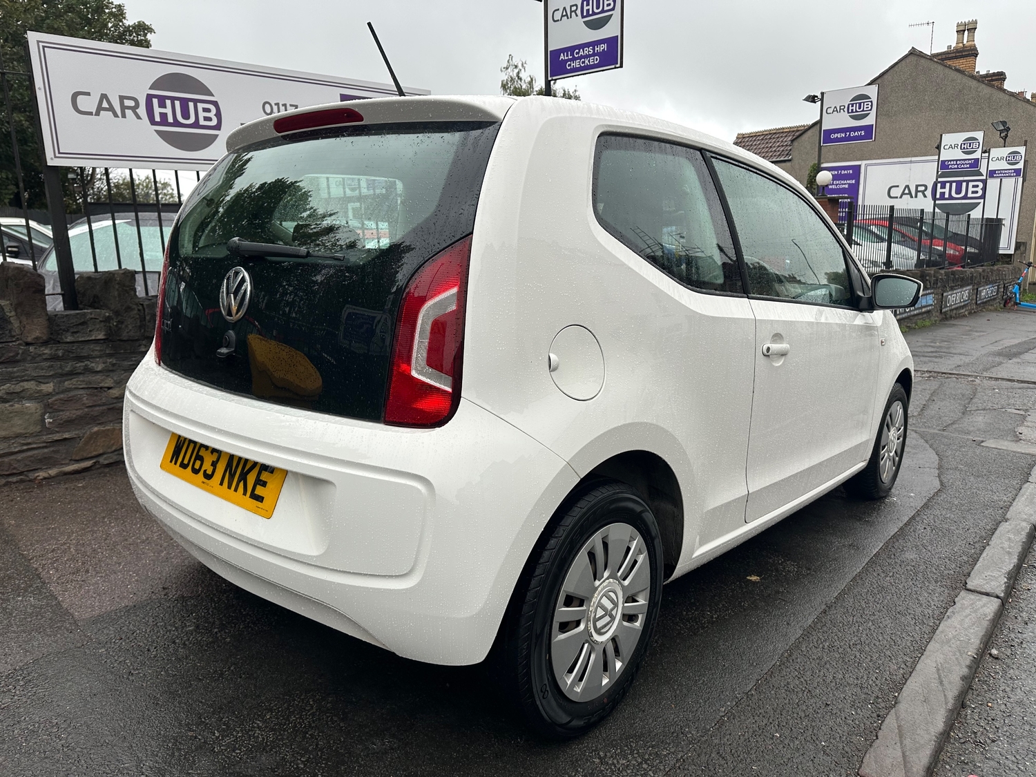 Volkswagen UP! 2013 - Cars