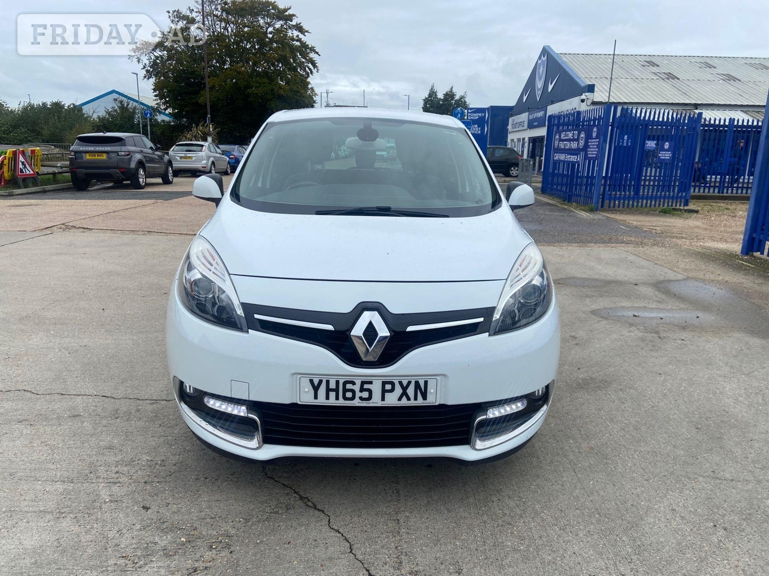 [ berth ]Renault Scenic