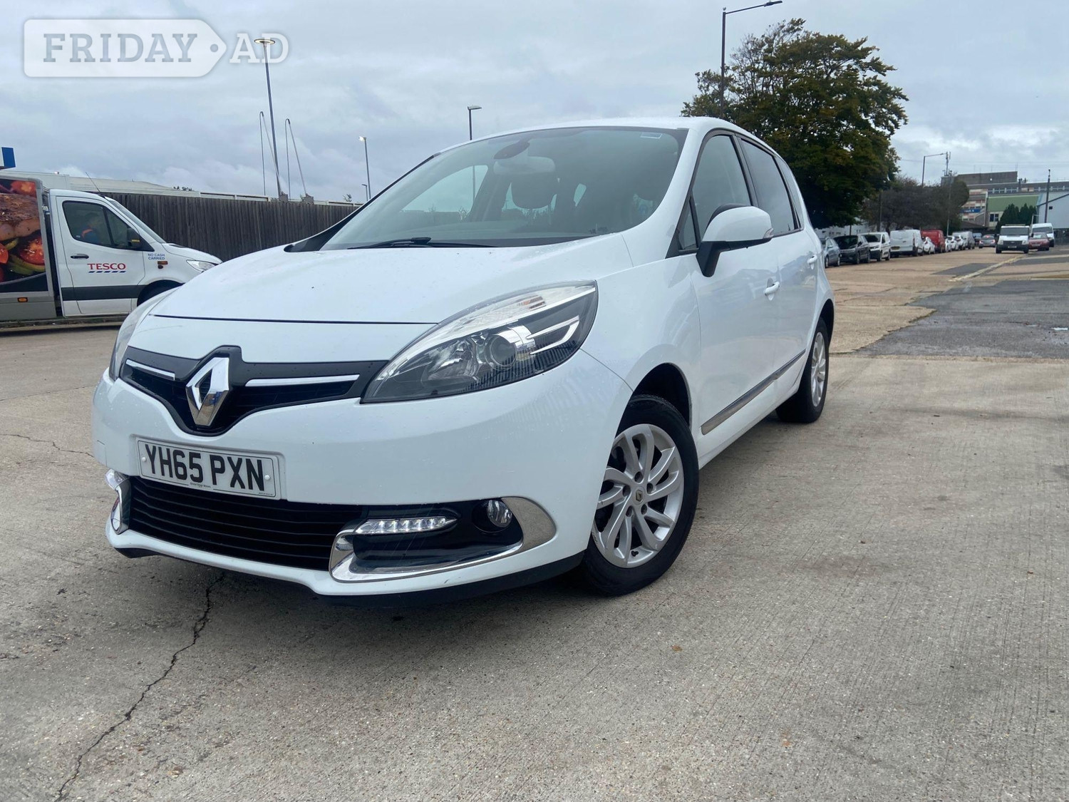 Renault Scenic 2015 - Cars