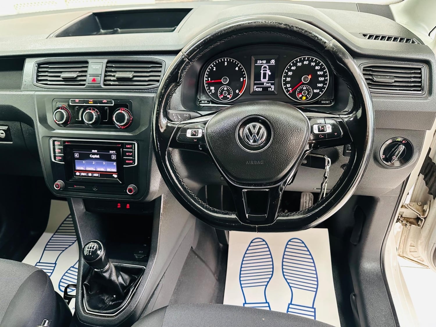 [ berth ]Volkswagen Caddy