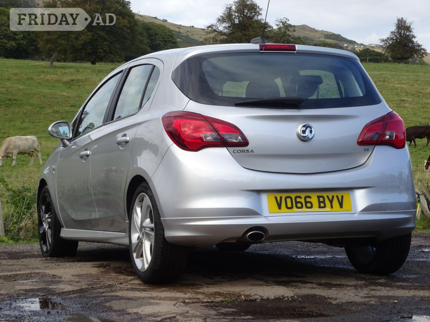 [ berth ]Vauxhall Corsa