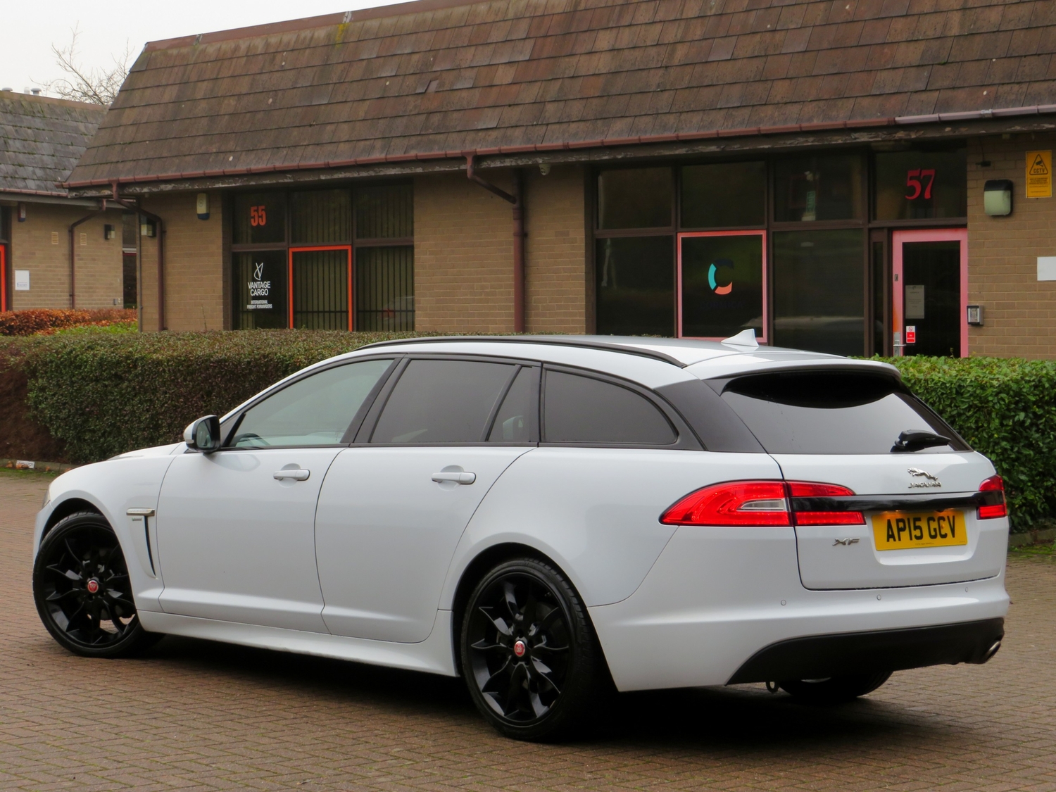Jaguar XF 2015 - Cars