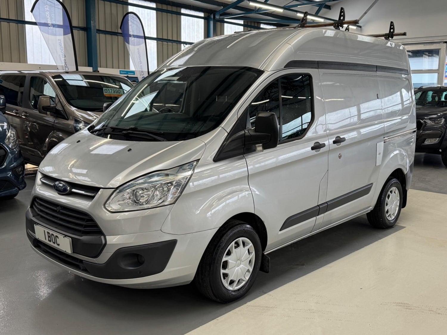 [ berth ]Ford Transit Custom