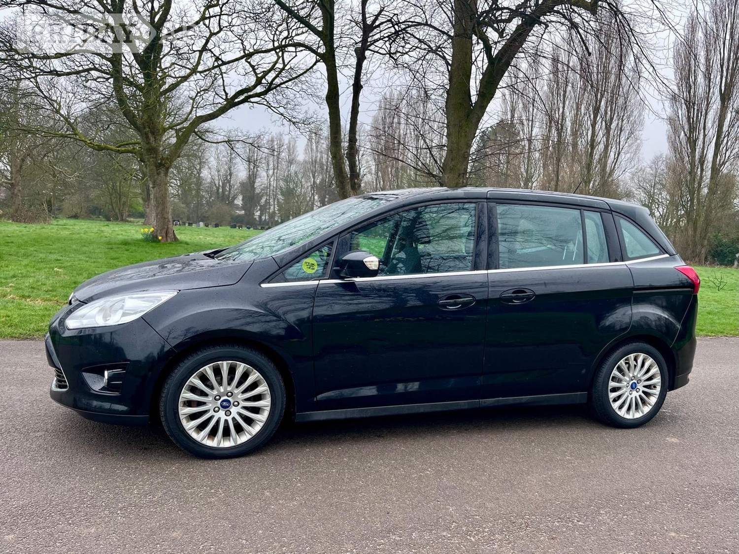 Ford Grand C-MAX 2013 - Cars in St. Helens