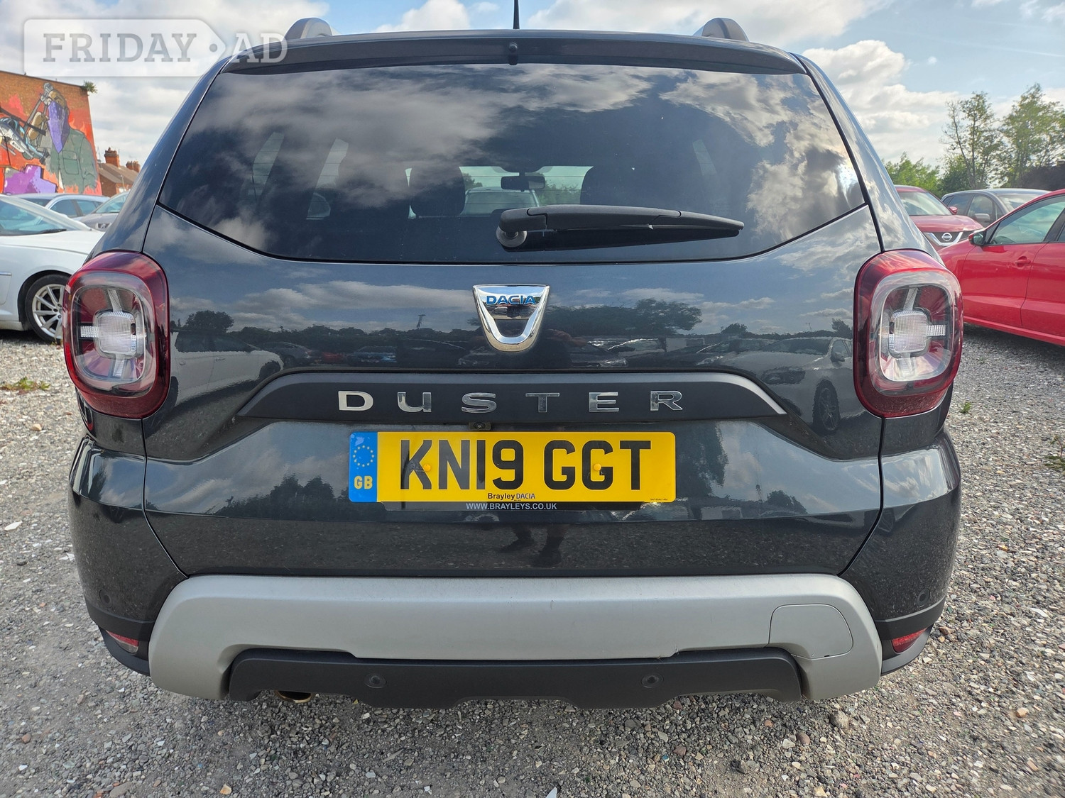 Dacia Duster 2019 - Cars in Leicester
