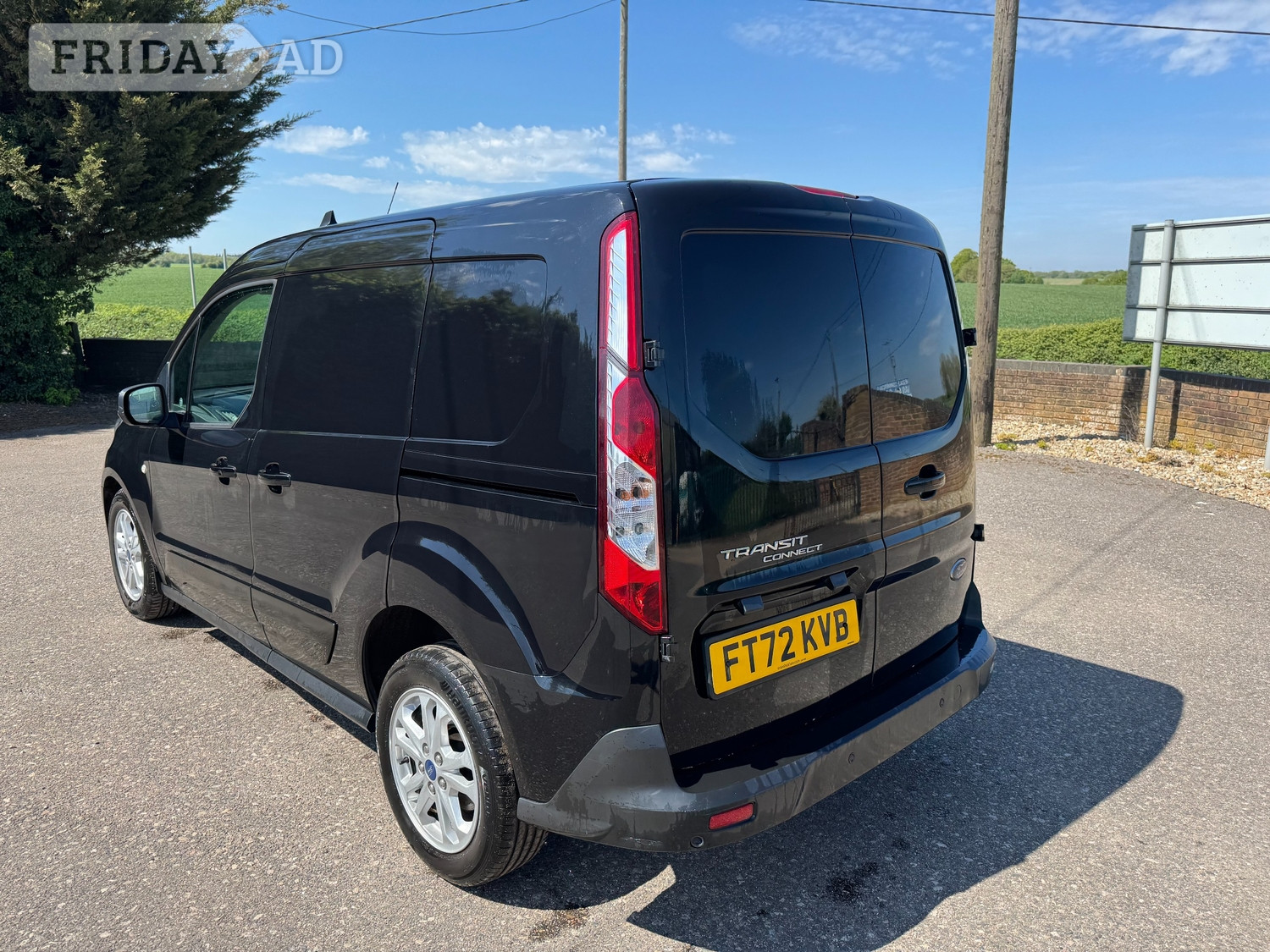 [ berth ]Ford Transit Connect