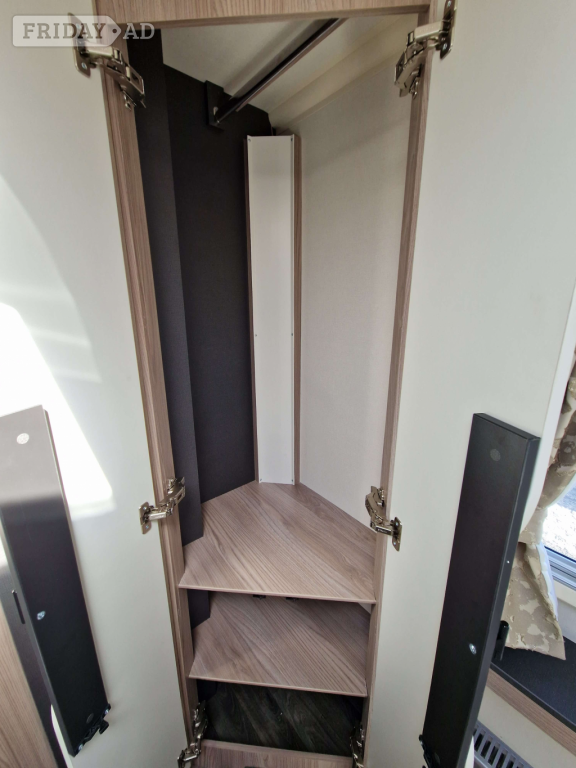 Swift Elegance Grande 845 Highbridge