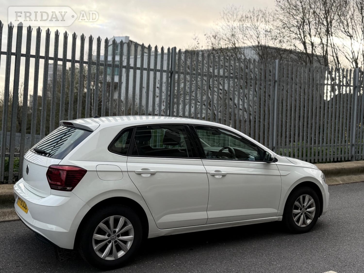 Volkswagen Polo 2018 - Cars