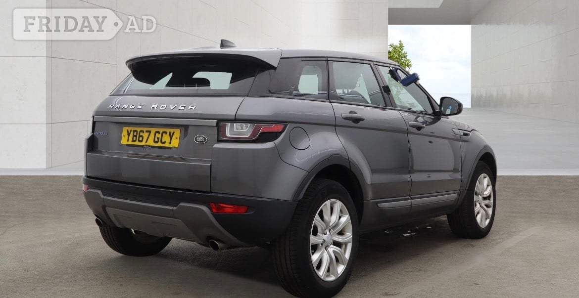 [ berth ]Land Rover Range Rover Evoque