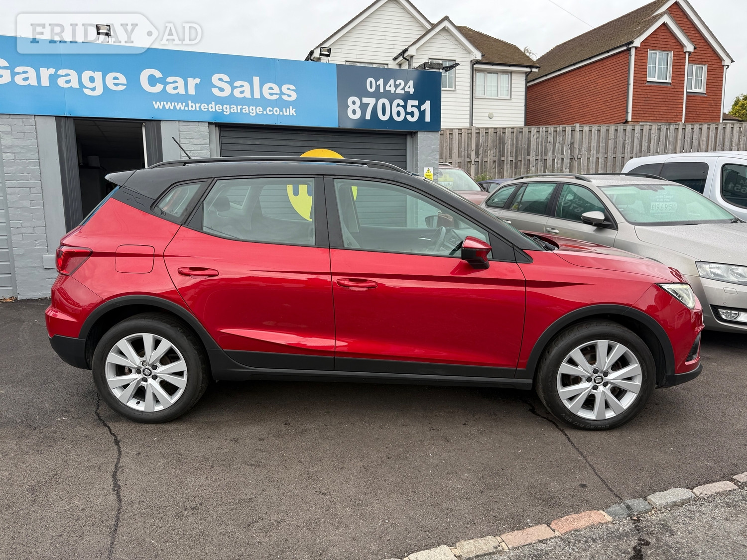 [ berth ]SEAT Arona