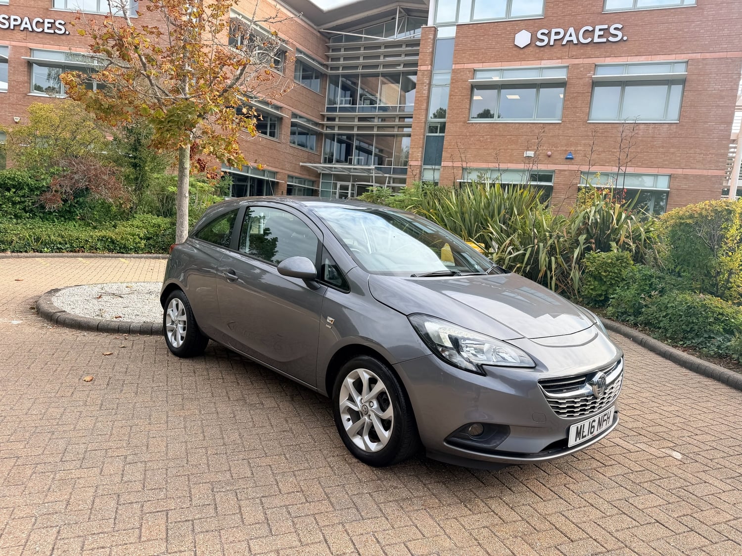 [ berth ]Vauxhall Corsa