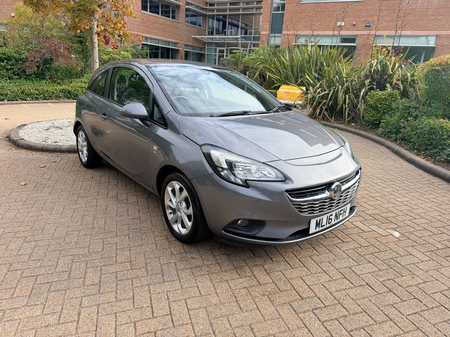 Vauxhall Corsa 2016 - Cars in Fareham