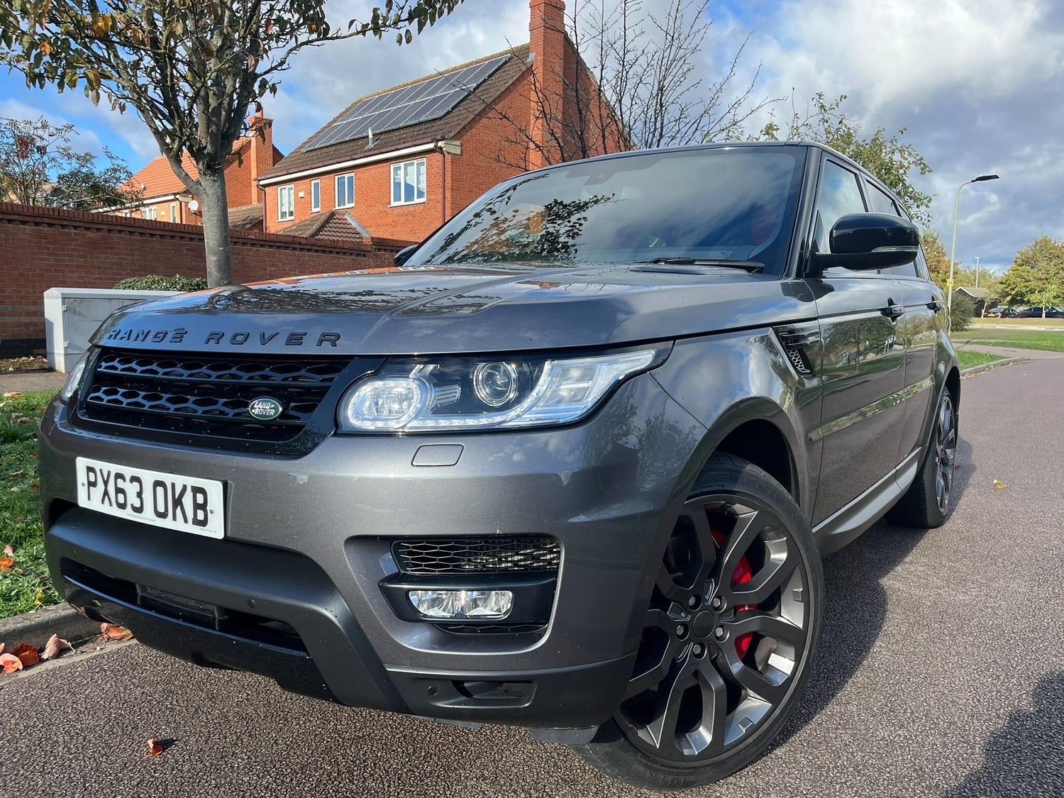 [ berth ]Land Rover Range Rover Sport