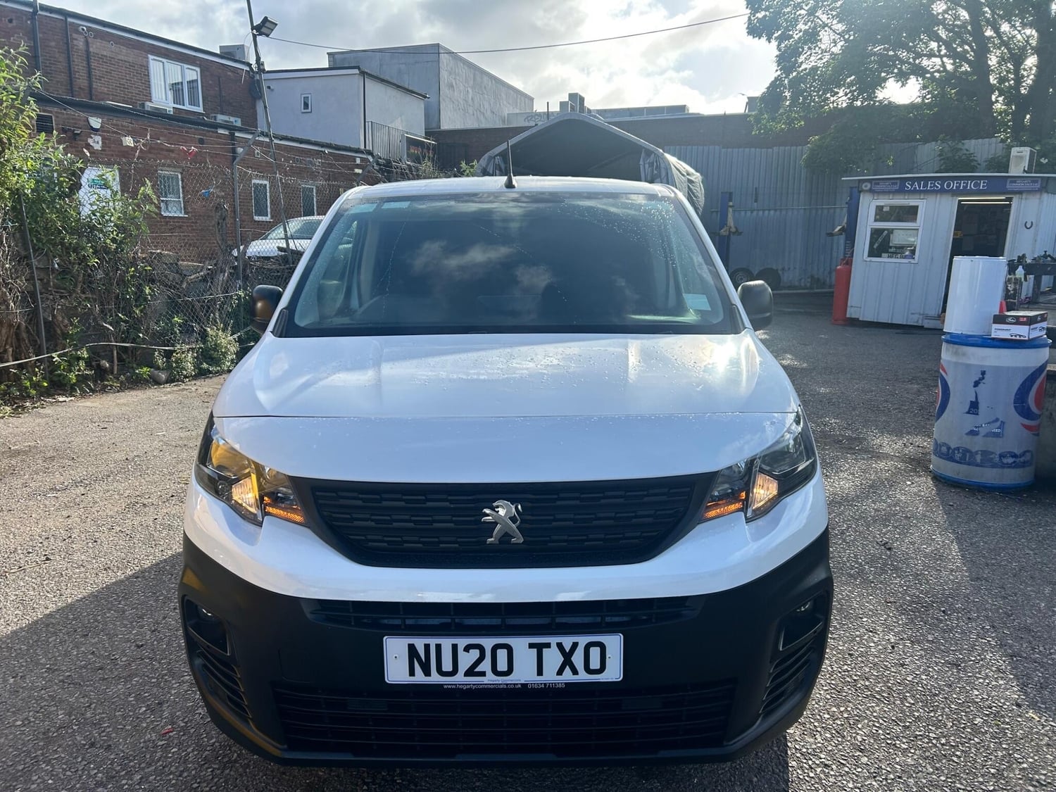 [ berth ]Peugeot Partner
