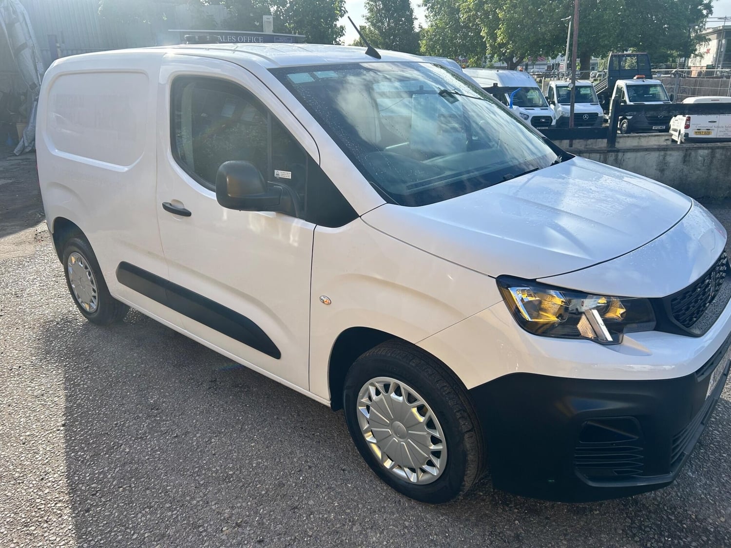 Peugeot Partner 2020 - Vans & Commercial Vehicles in Rochester