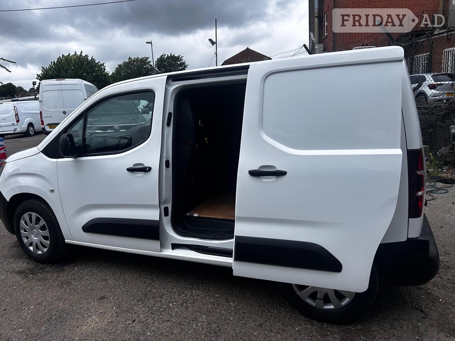 Peugeot Partner 2021 - Vans & Commercial Vehicles in Rochester