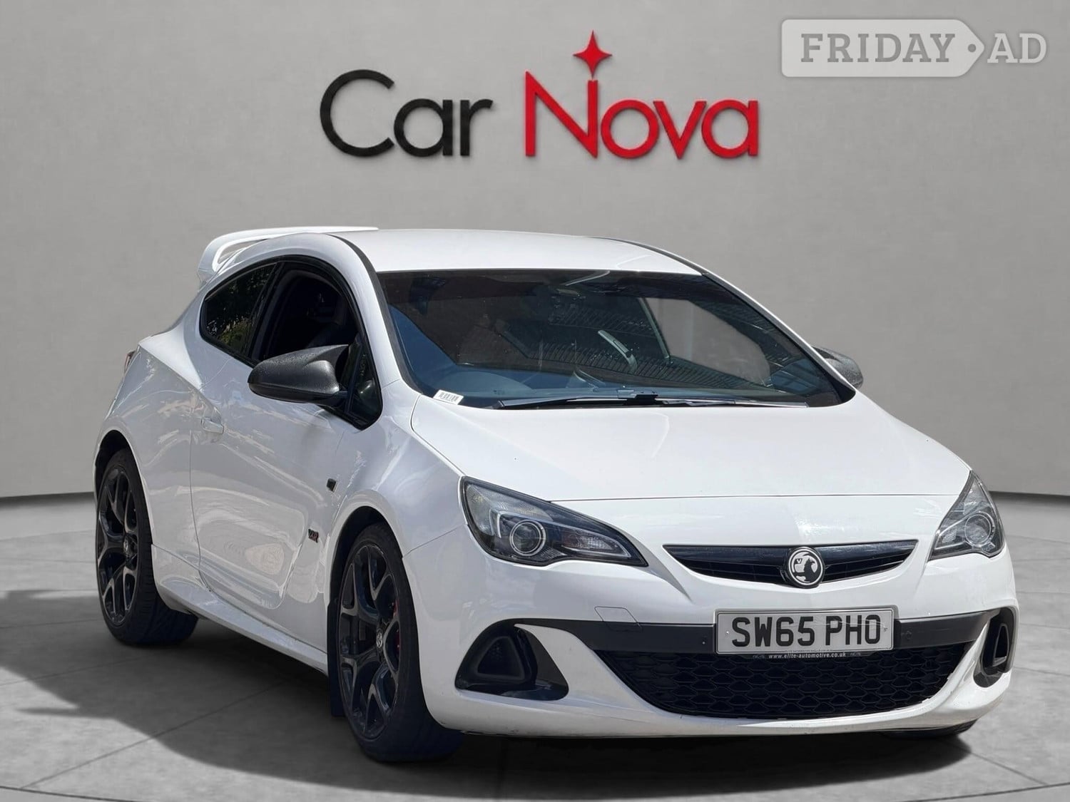 Vauxhall Astra 2016 in Staines
