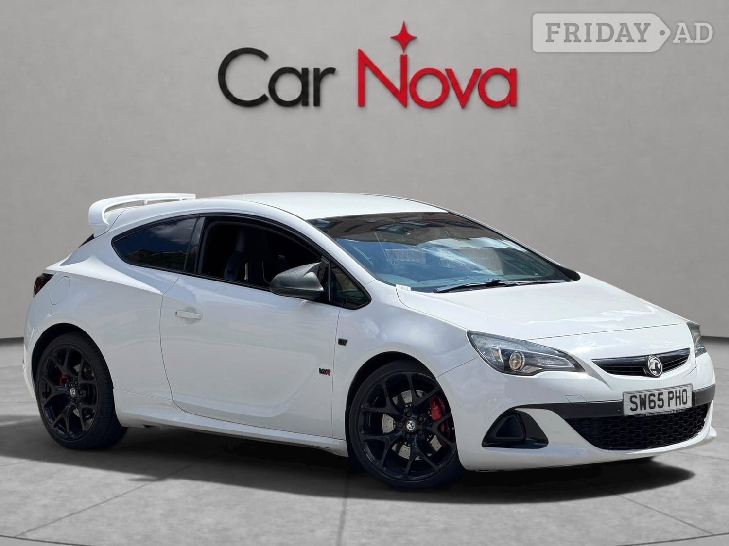 Vauxhall Astra 2016 - Cars in Staines