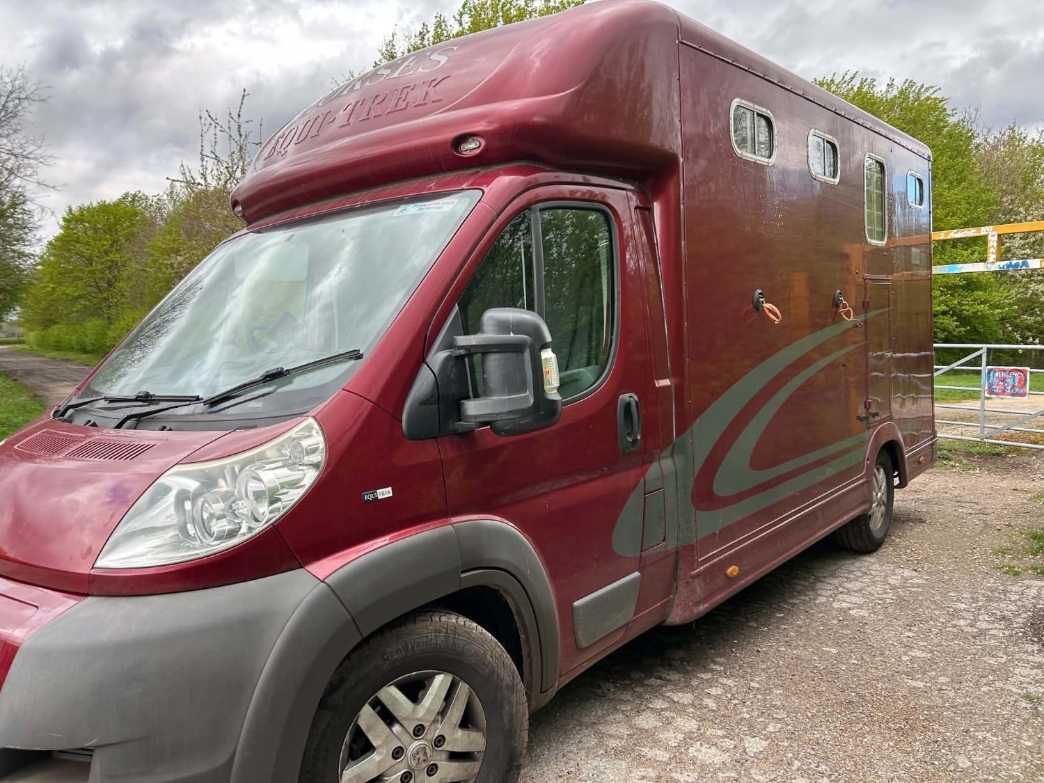 Equi-Trek Super Sonic Peugeot Horsebox - Trailers & Horseboxes in Nottingham