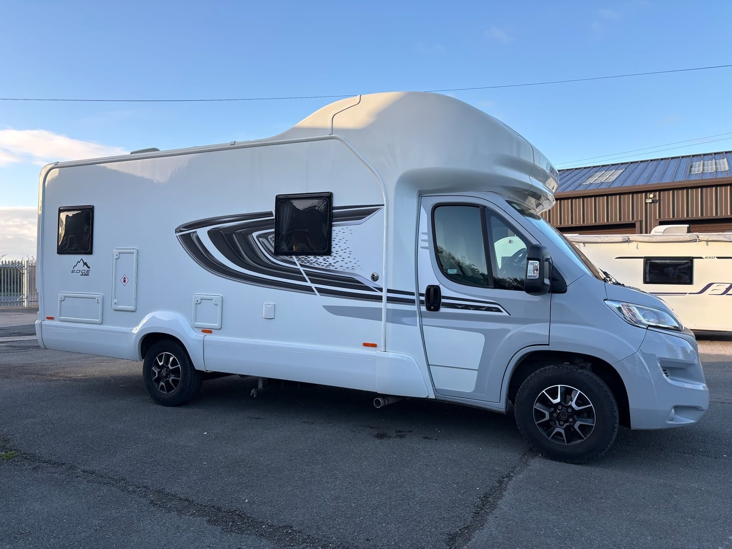[ berth ]Swift Edge