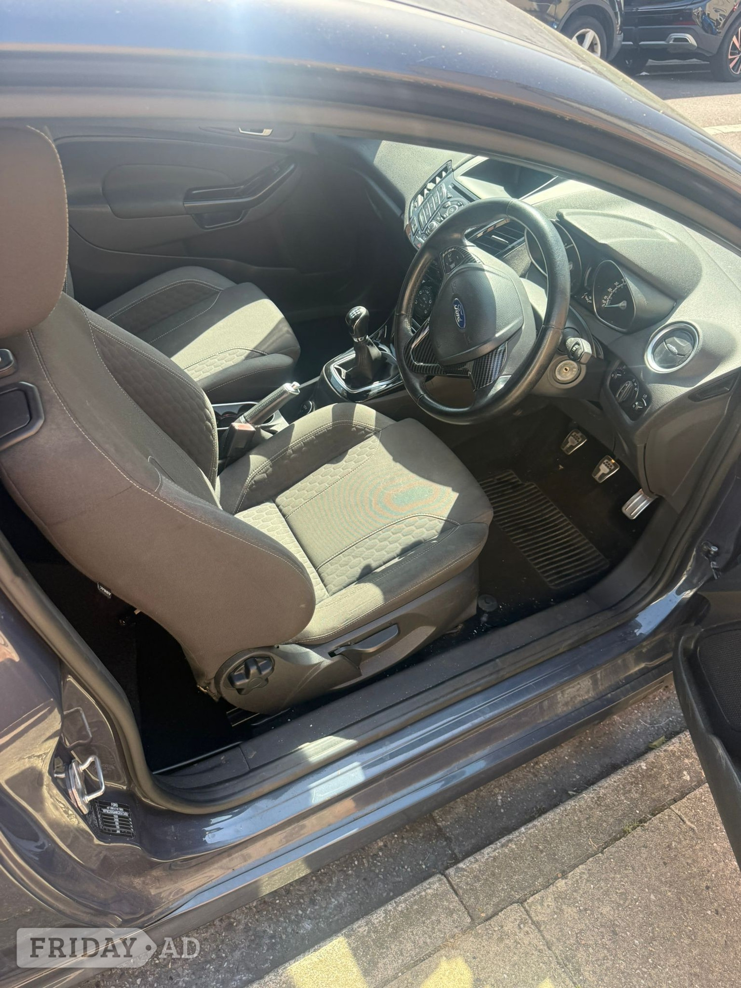 [ berth ]Ford Fiesta