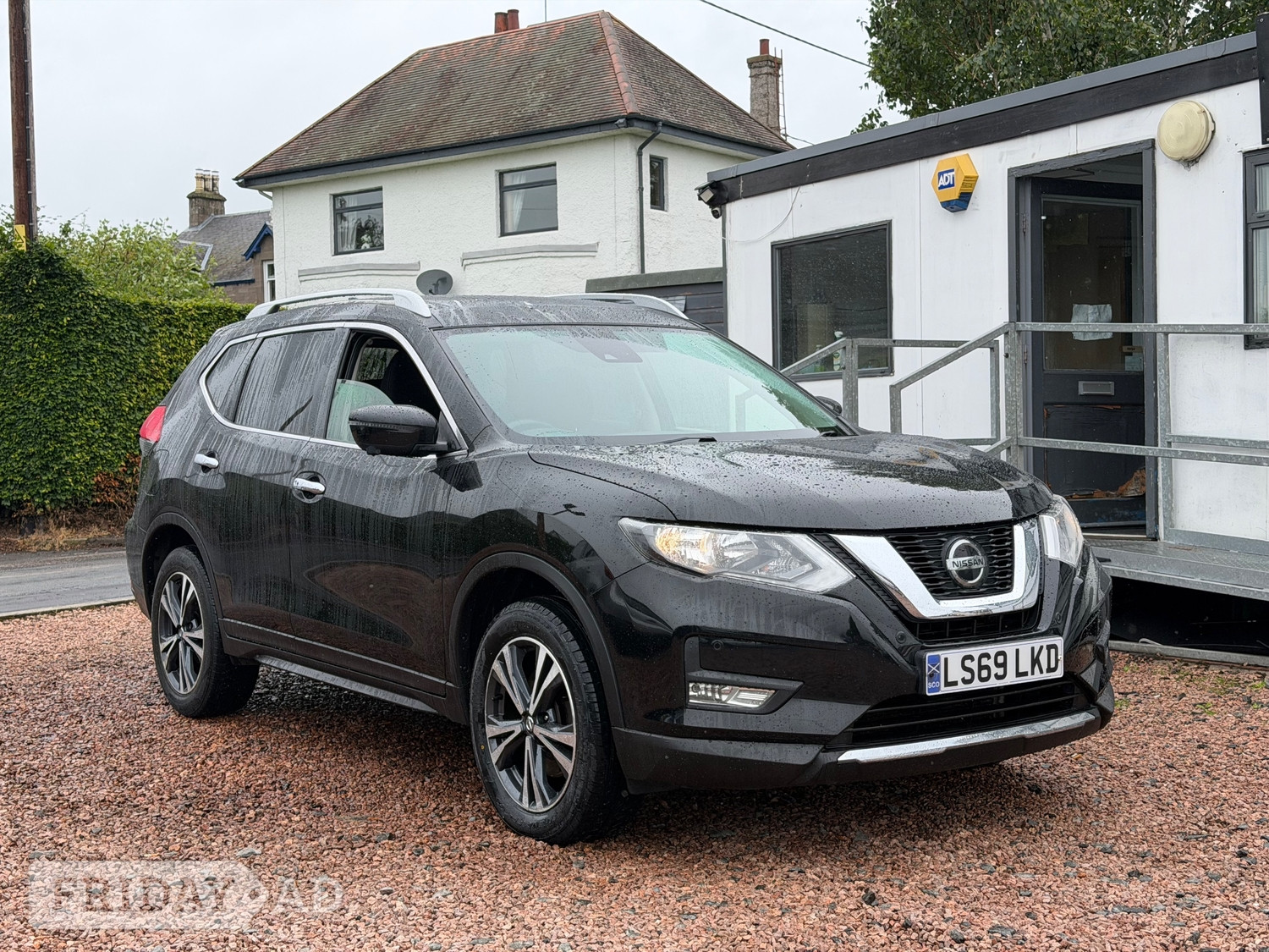 [ berth ]Nissan X-Trail