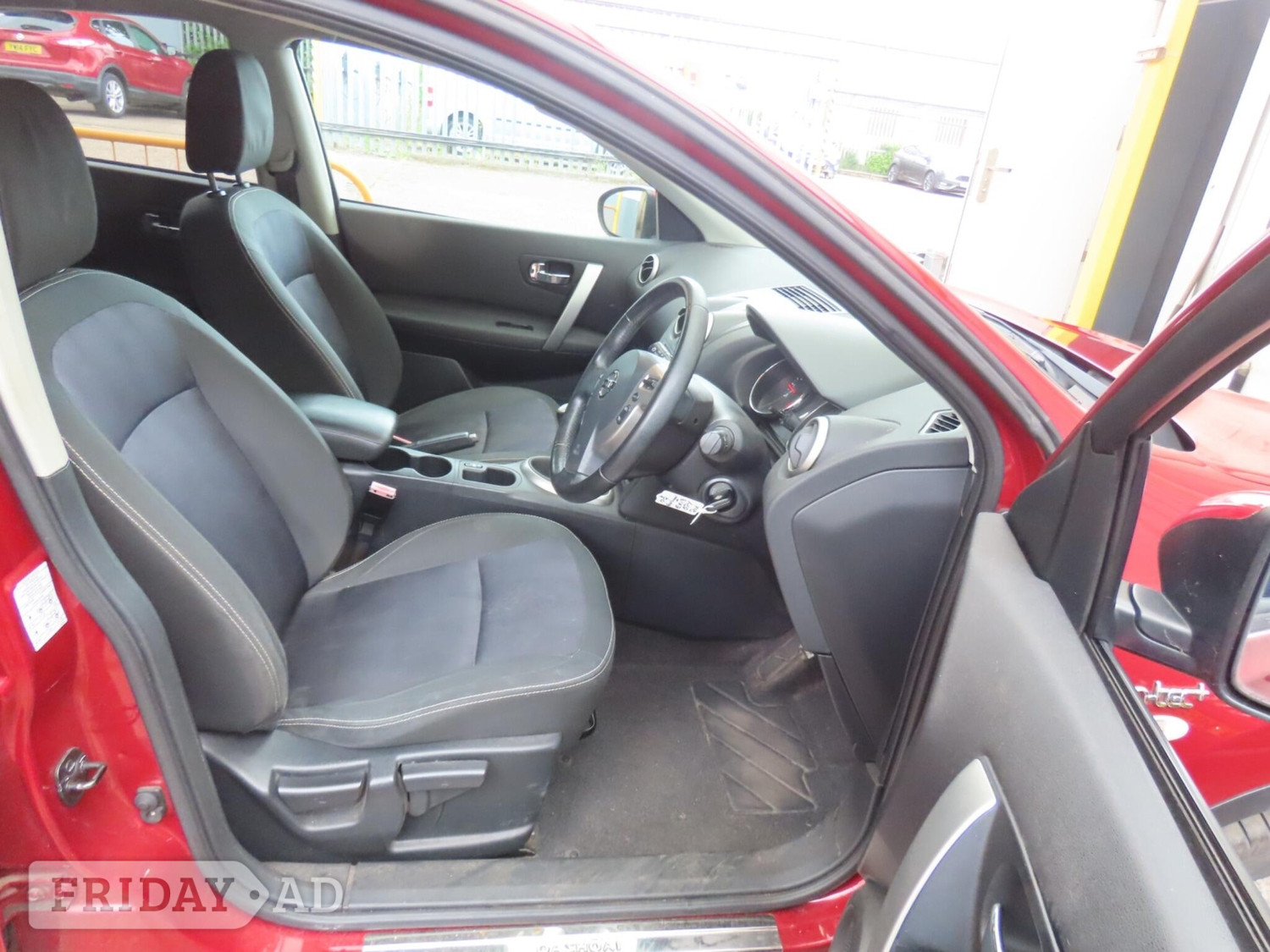 Nissan Qashqai 2013 - Cars
