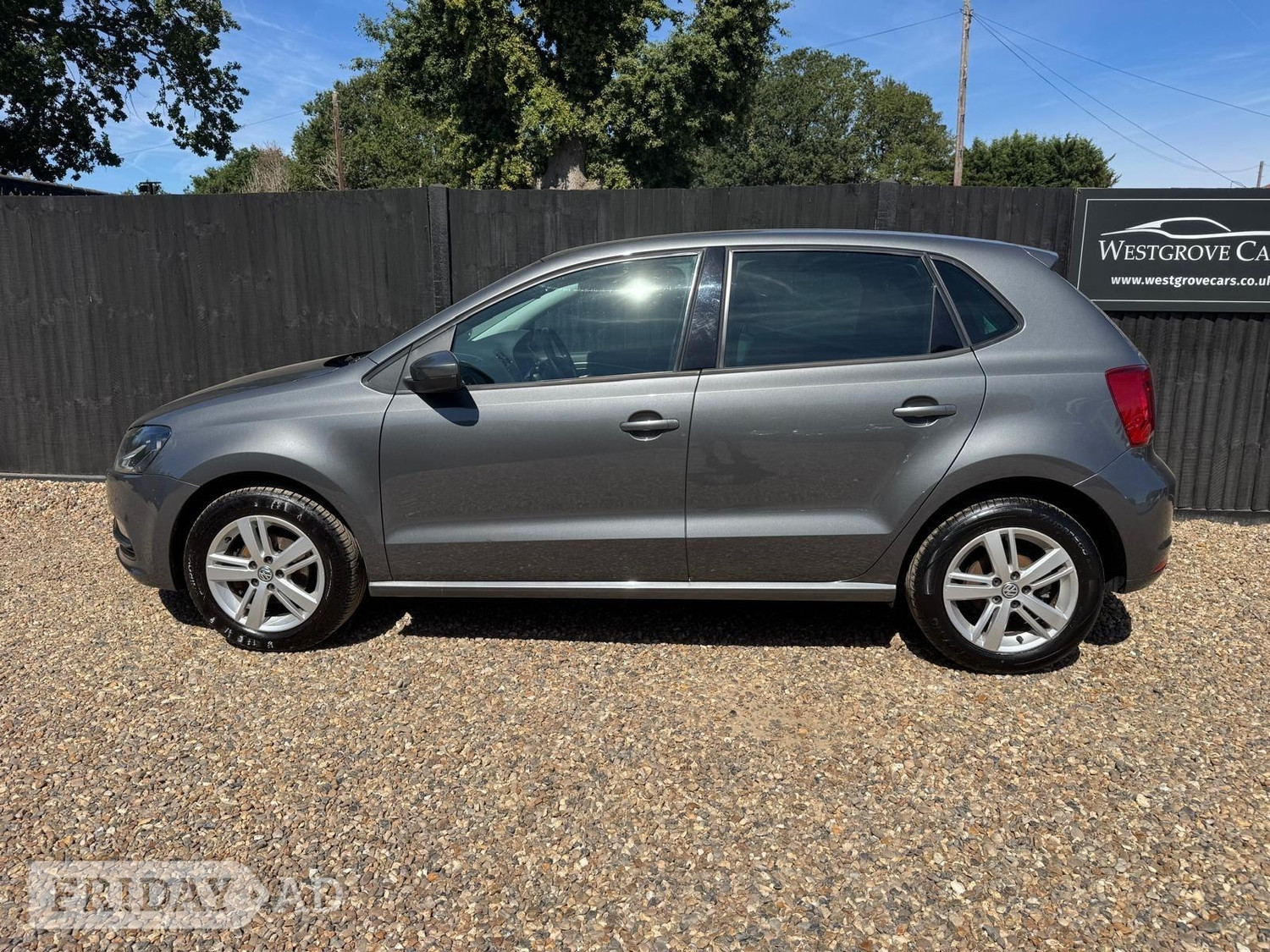 [ berth ]Volkswagen Polo