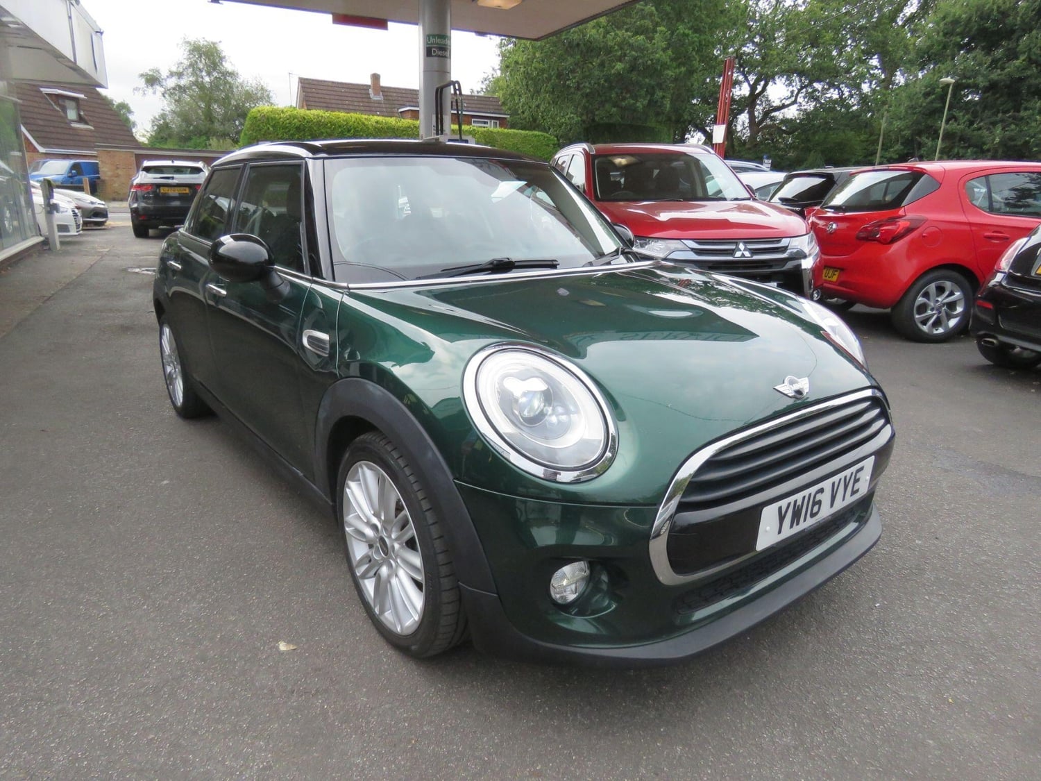 [ berth ]Mini Hatch