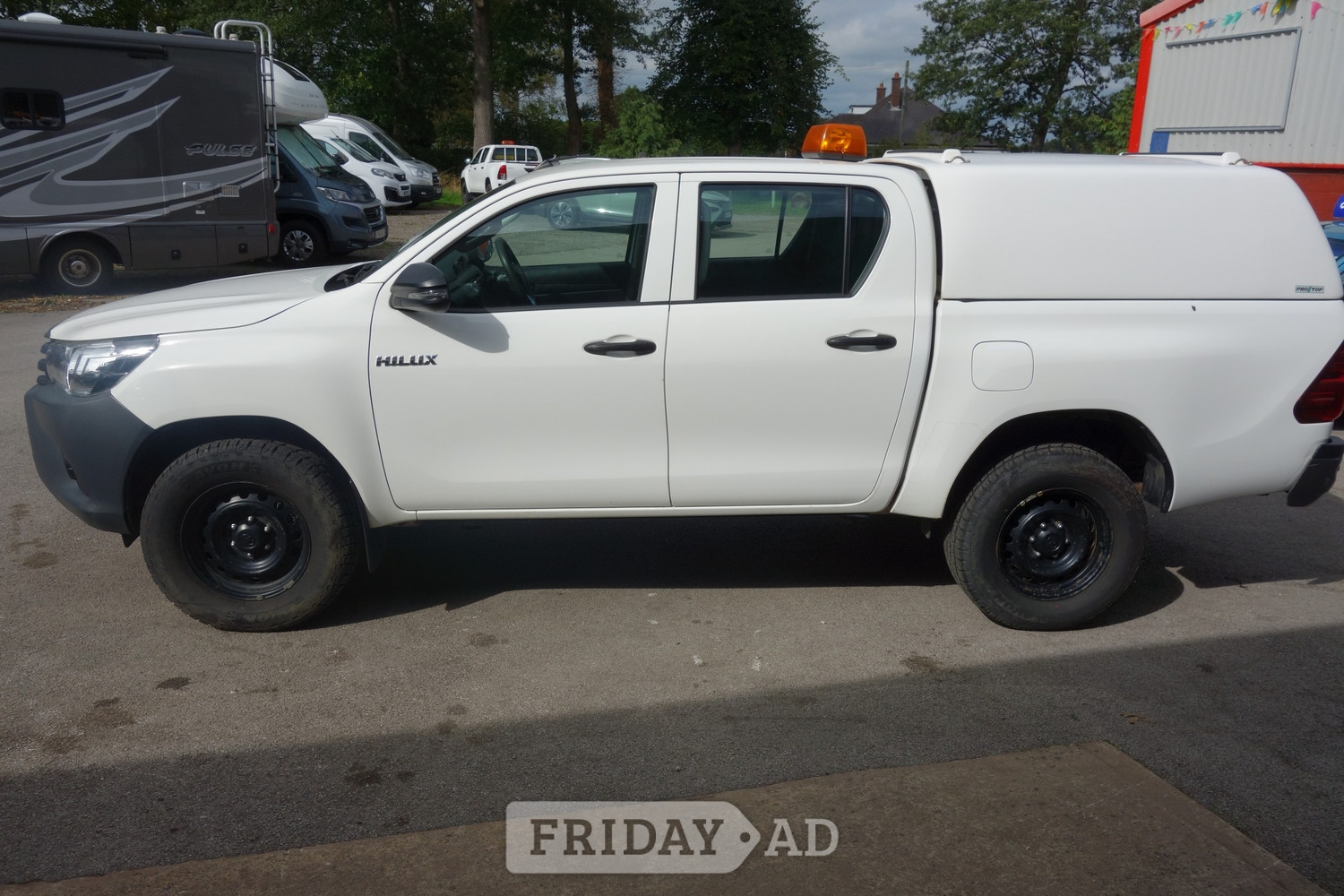 Toyota Hilux 2020 - Cars