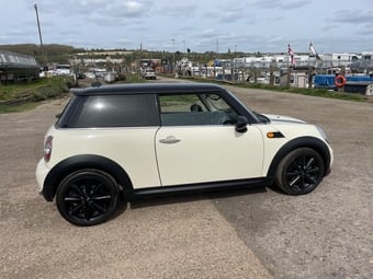 Mini Hatch 2011