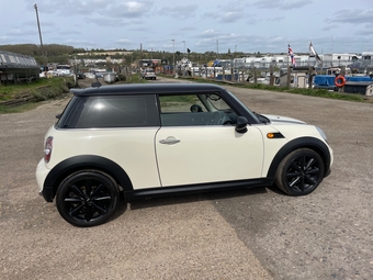 Mini Hatch 2011