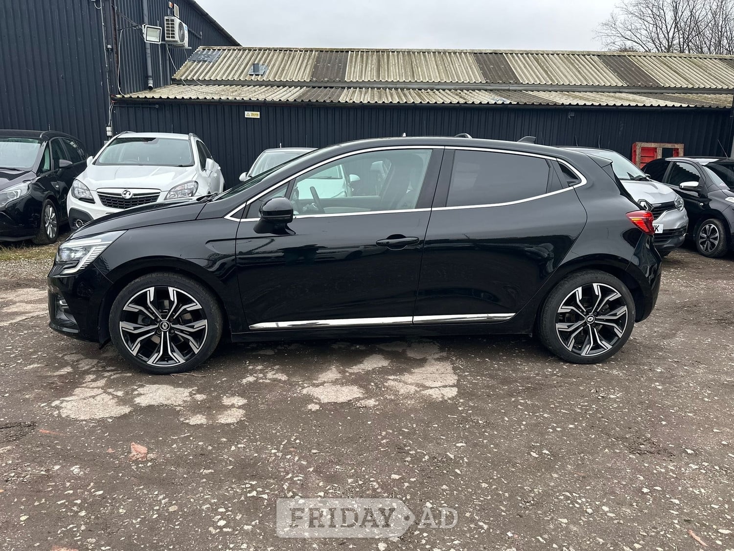 [ berth ]Renault Clio