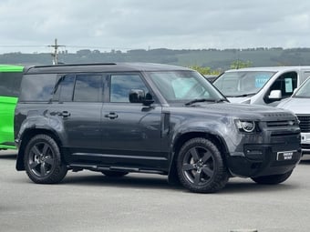 Land Rover Defender 110 2023