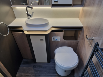 Swift Elegance Grande 835 2026