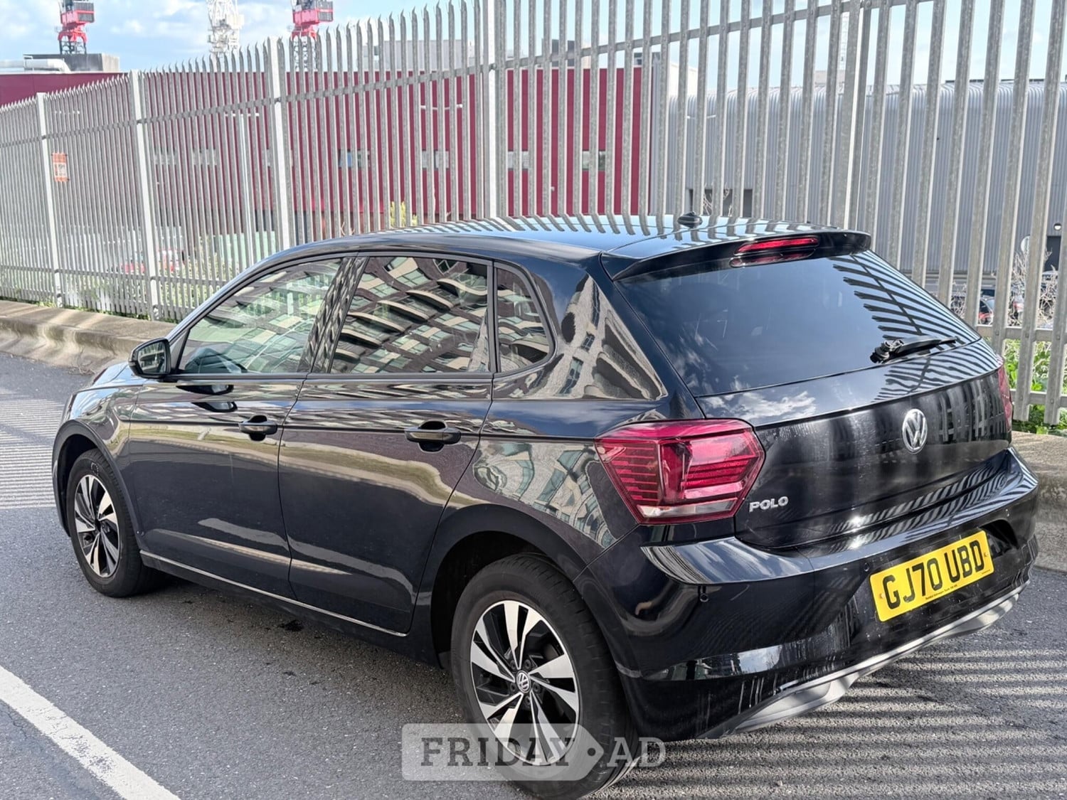 Volkswagen Polo 2020 - Cars in Willesden