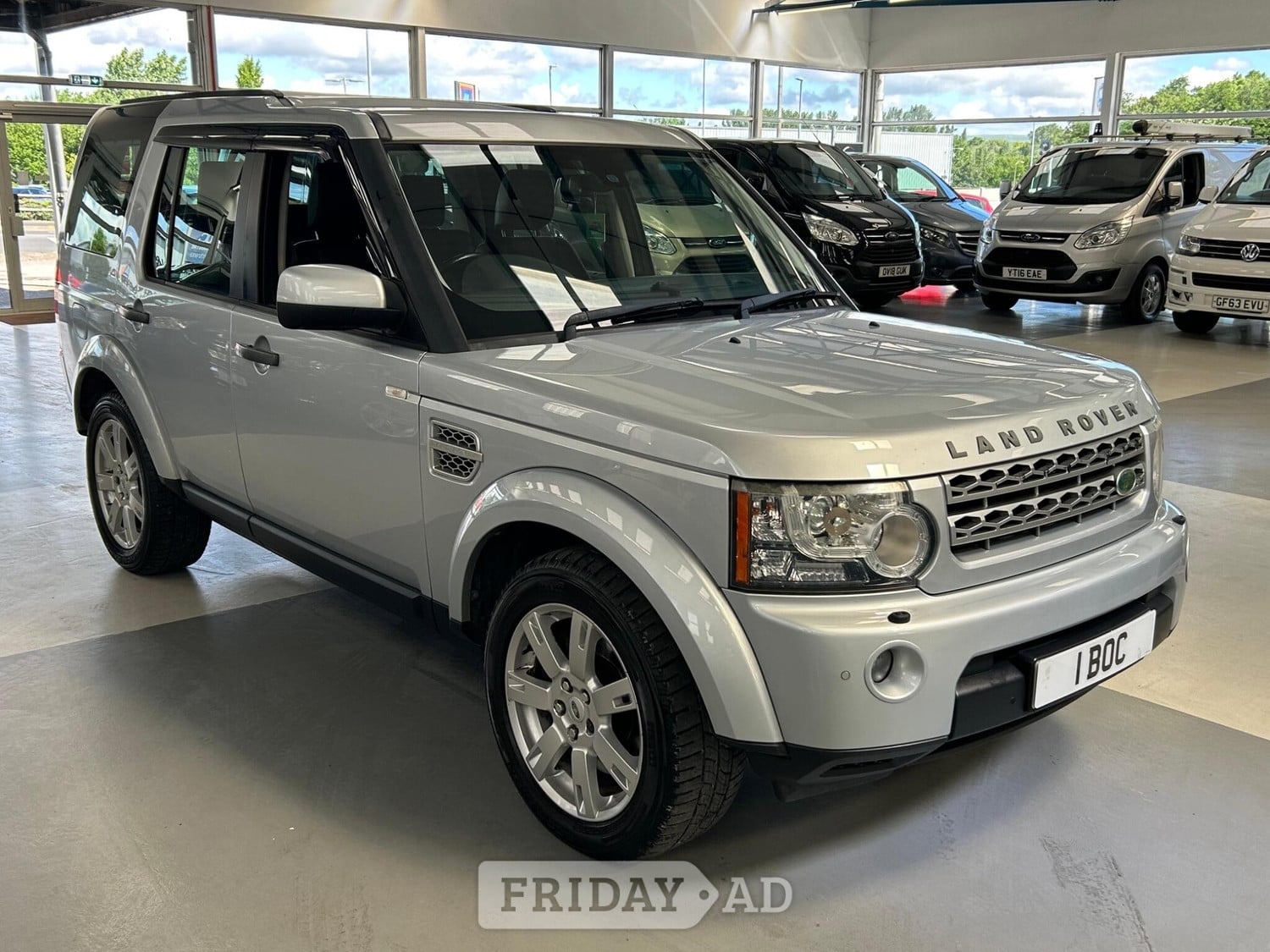 Land Rover Discovery 4 2009 in Bolton