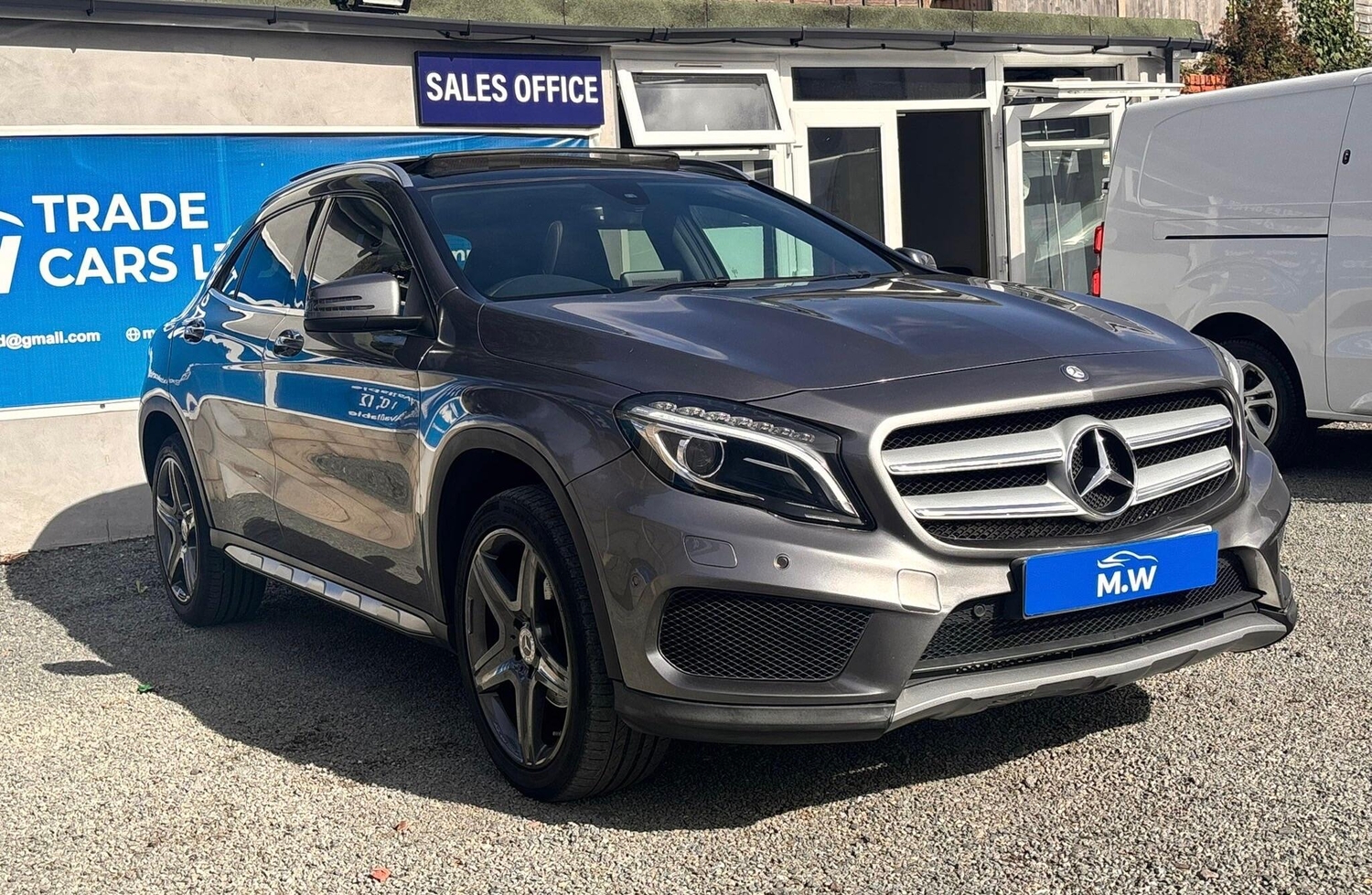 [ berth ]Mercedes-Benz GLA