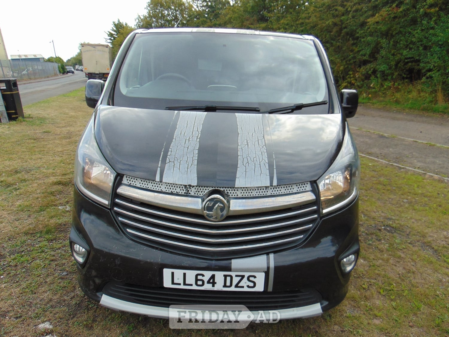 Vauxhall Vivaro 2015 - Vans & Commercial Vehicles