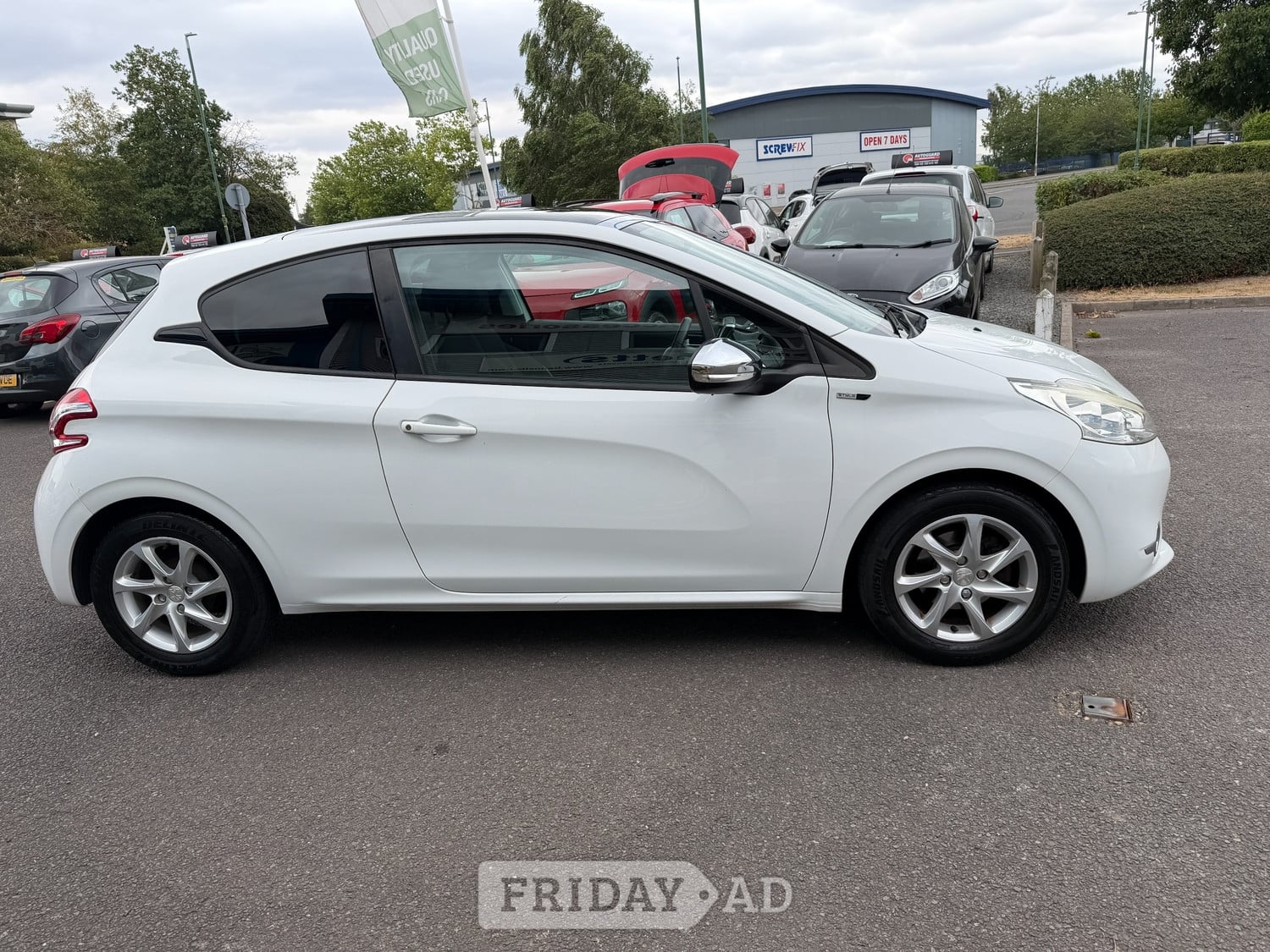 Peugeot 208 2014 - Cars in Shrewsbury