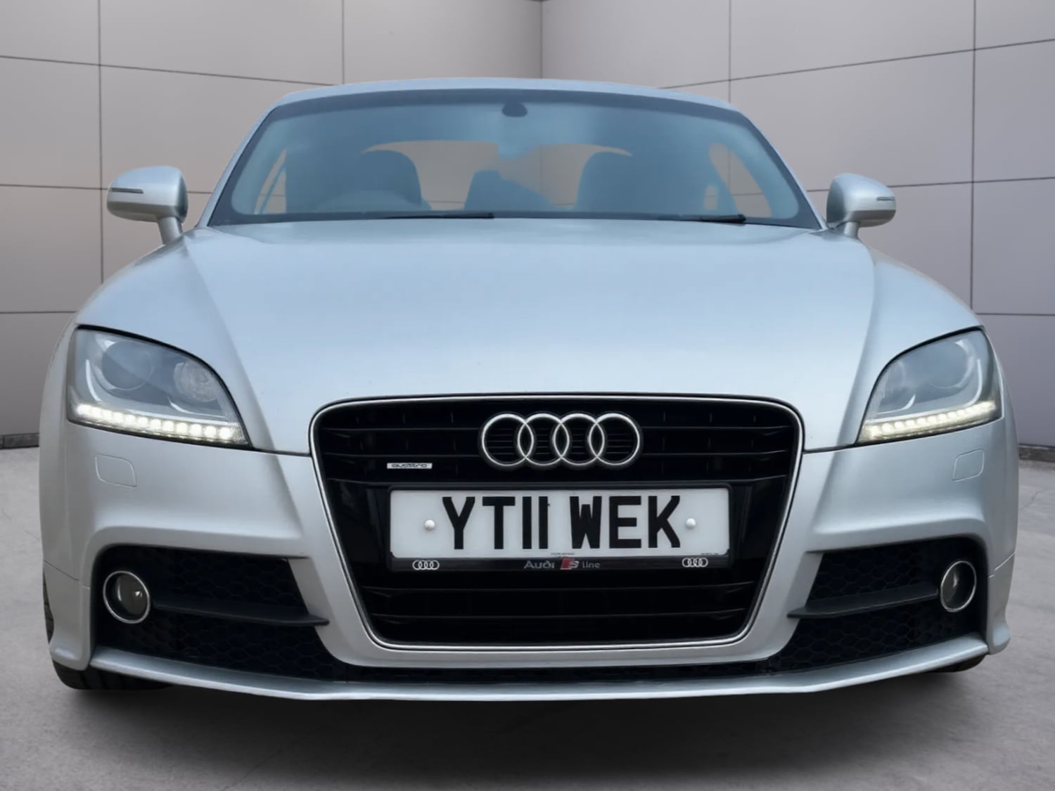 Audi TT 2011 in Broxburn