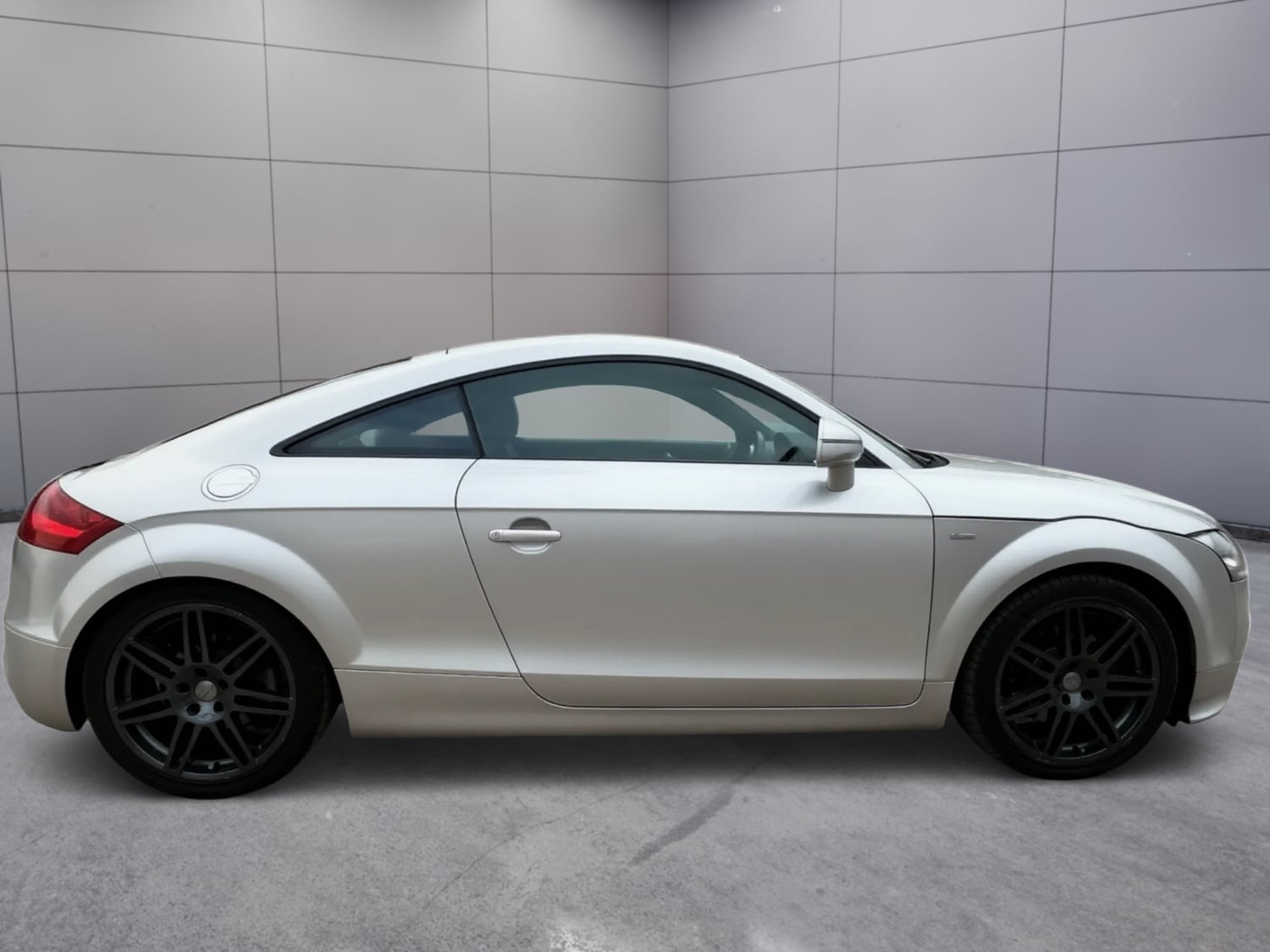 Audi TT 2011 - Cars