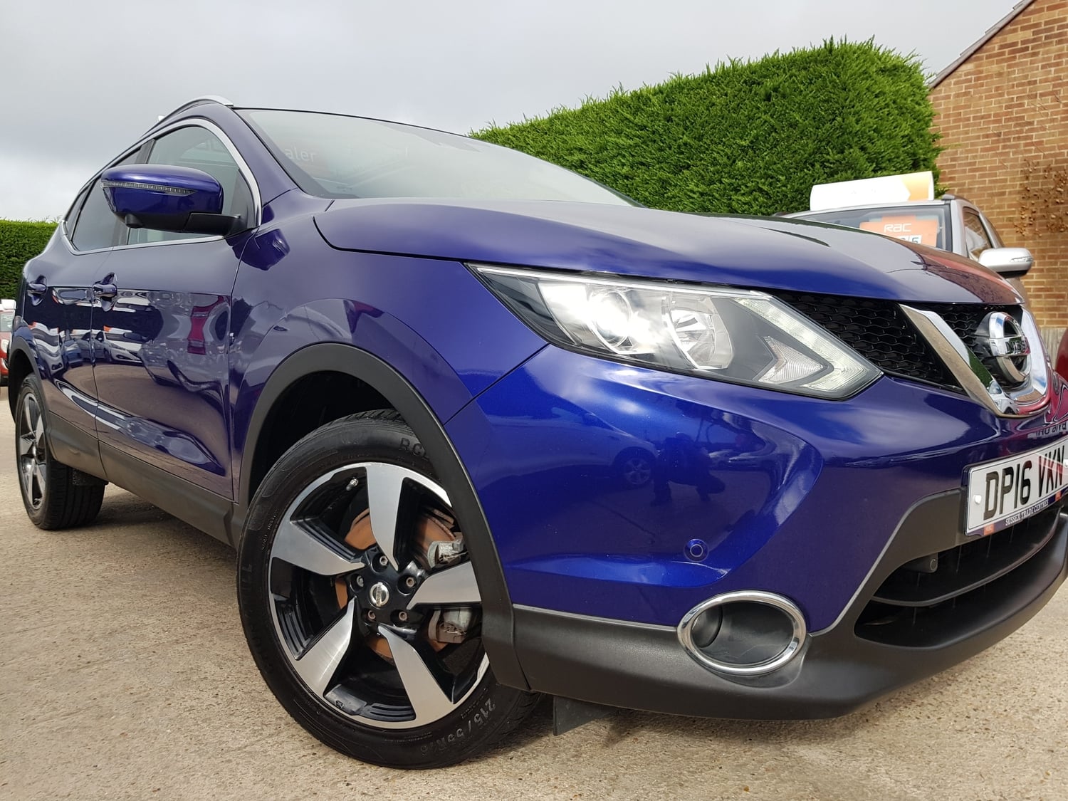 Nissan Qashqai 2016 - Cars in Eastbourne