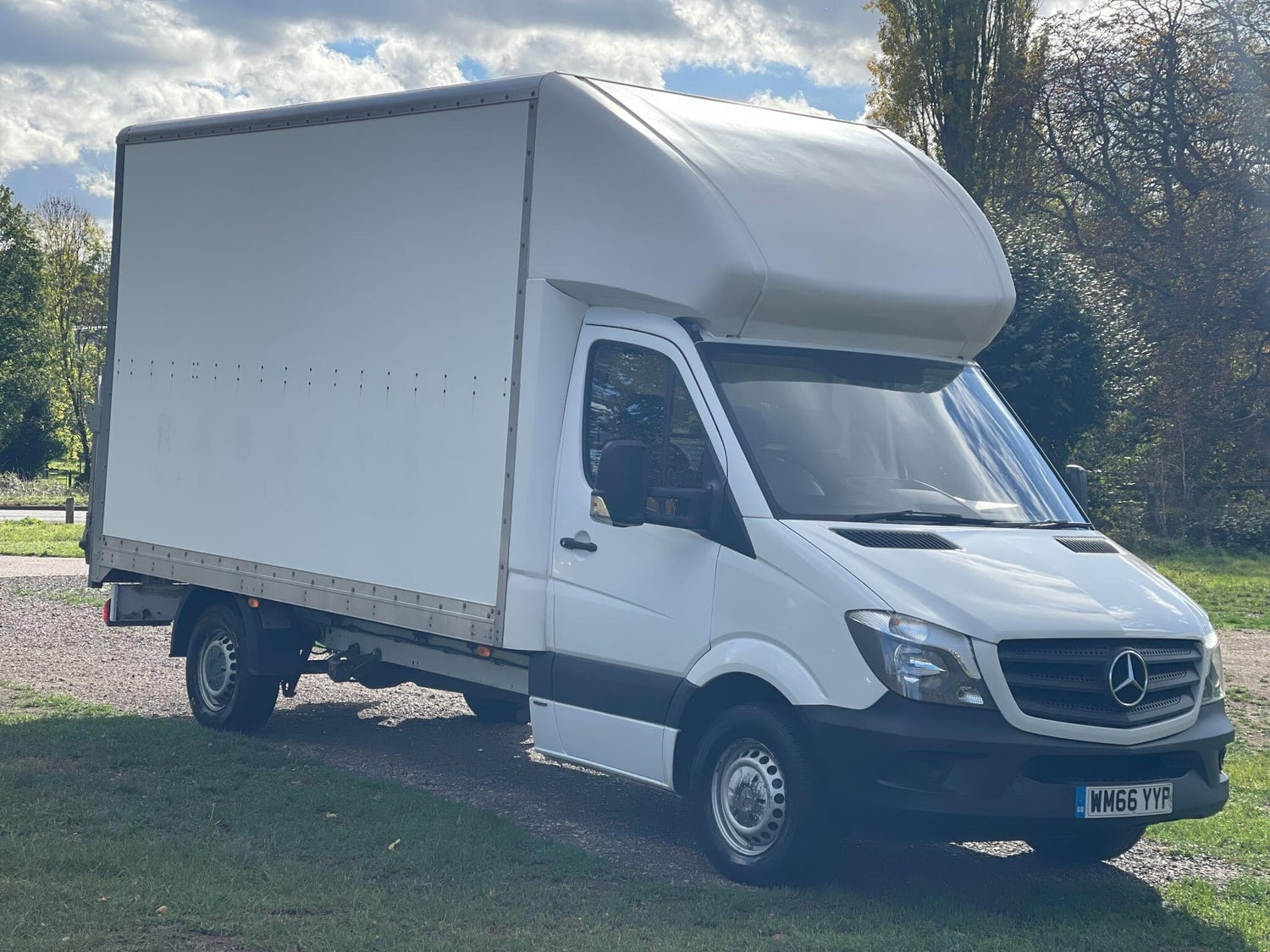 [ berth ]Mercedes-Benz Sprinter
