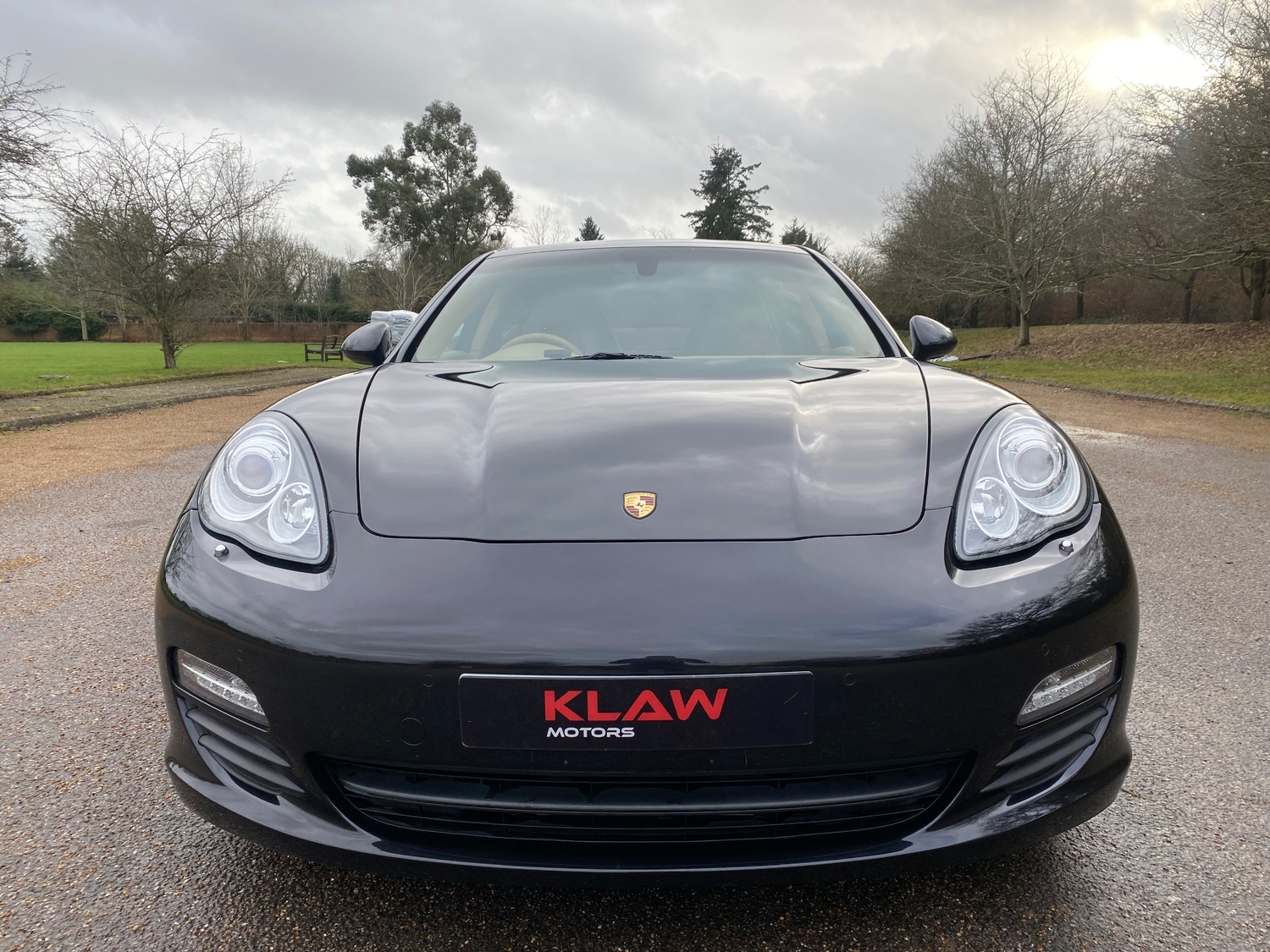 [ berth ]Porsche Panamera