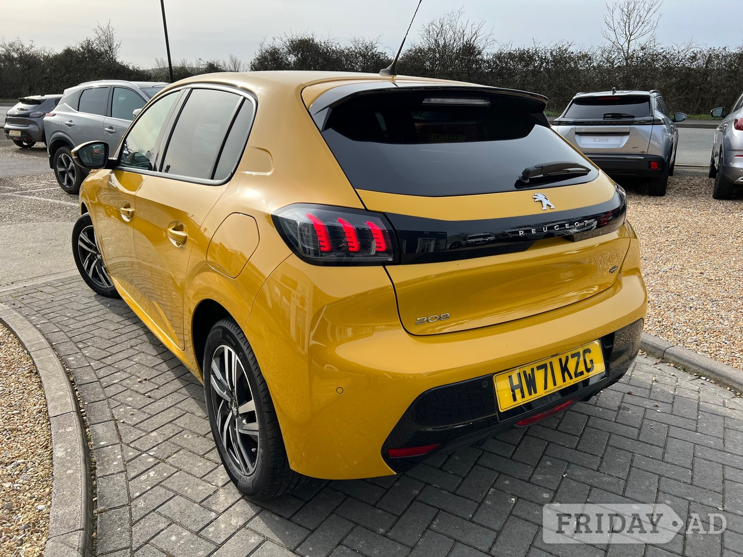 Peugeot 208 2021 - Cars in Ryde